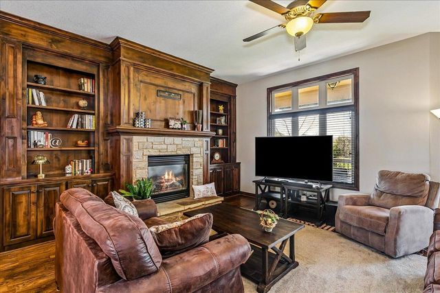 111 N City View St, Wichita, KS 67235