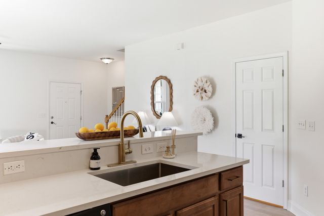 816 Hemingway Circle, Summerville, SC 29483
