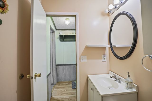 5567 Sparta Pike # B, Watertown, TN 37184