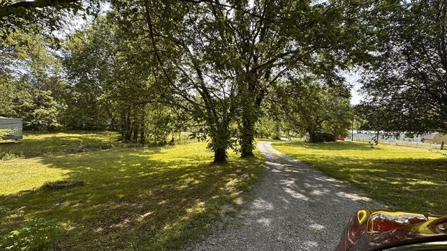 5567 Sparta Pike # B, Watertown, TN 37184