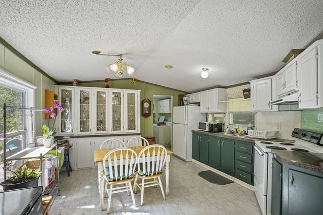 5567 Sparta Pike # B, Watertown, TN 37184