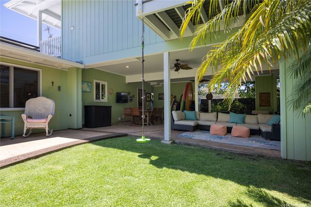 409 Wanaao Road, Kailua, HI 96734