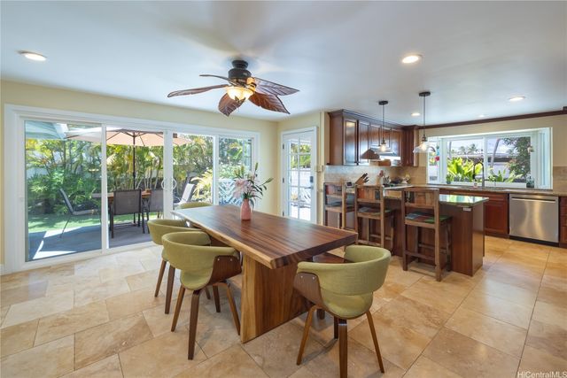 409 Wanaao Road, Kailua, HI 96734
