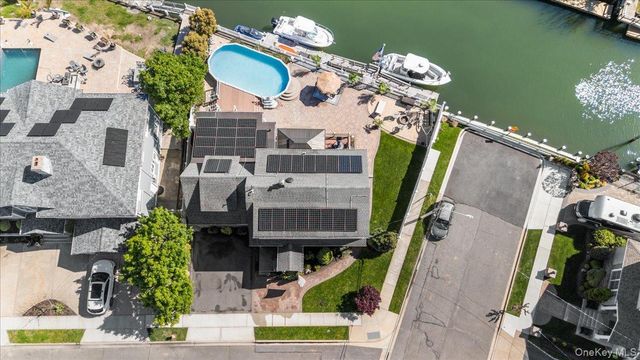 2968 Islip Court, Wantagh, NY 11793