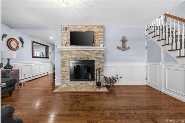 2968 Islip Court, Wantagh, NY 11793