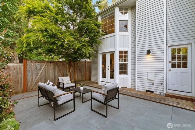 10273 NE 129th Lane, Kirkland, WA 98034