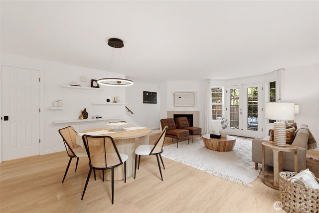 10273 NE 129th Lane, Kirkland, WA 98034