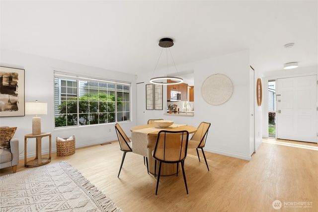 10273 NE 129th Lane, Kirkland, WA 98034