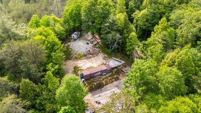 Lot 2 Mullins Point Wicked Oak Road, Campton, KY 41301