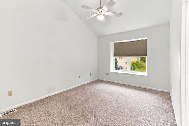 69 MEADOWS DR, Glassboro, NJ 08028