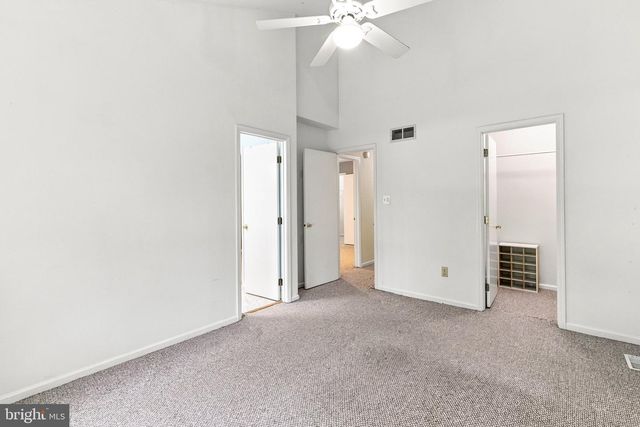 69 MEADOWS DR, Glassboro, NJ 08028
