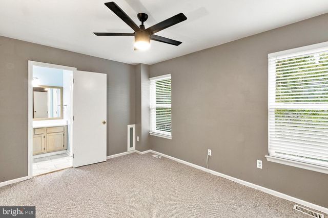 69 MEADOWS DR, Glassboro, NJ 08028