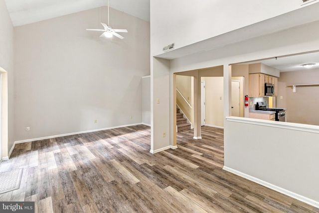 69 MEADOWS DR, Glassboro, NJ 08028