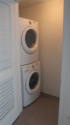 68 SE 6TH STREET 2308, Miami, FL 33131