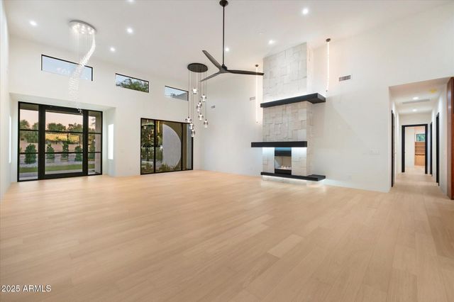 11420 N Scottsdale Road, Scottsdale, AZ 85254