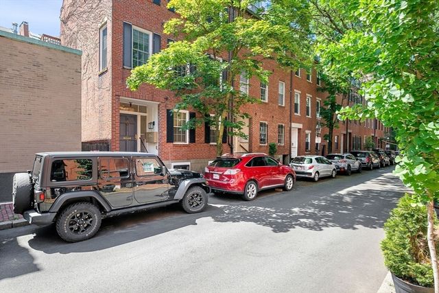 1 Melrose St. 1, Boston, MA 02116