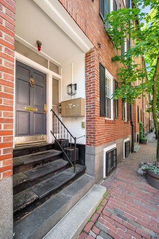 1 Melrose St. 1, Boston, MA 02116