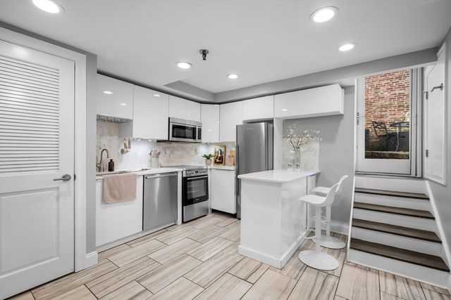 1 Melrose St. 1, Boston, MA 02116