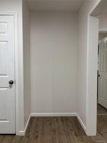 2421 Concord Street, Flint, MI 48504