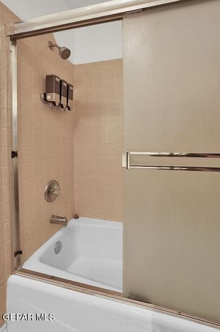 5302 Whispering Wind Drive, Clint, TX 79938