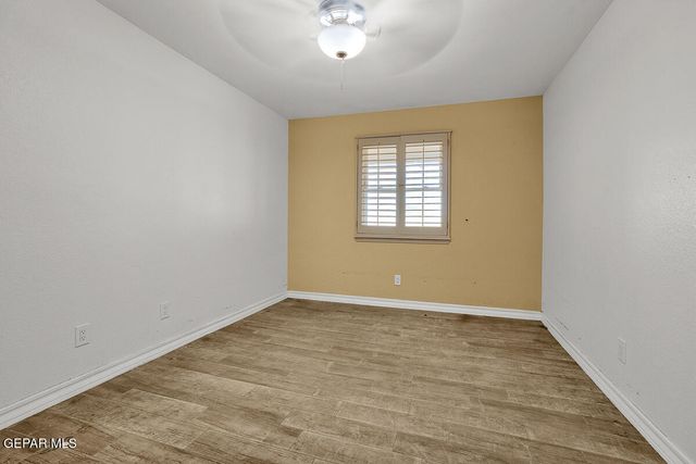 5302 Whispering Wind Drive, Clint, TX 79938