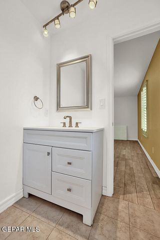 5302 Whispering Wind Drive, Clint, TX 79938