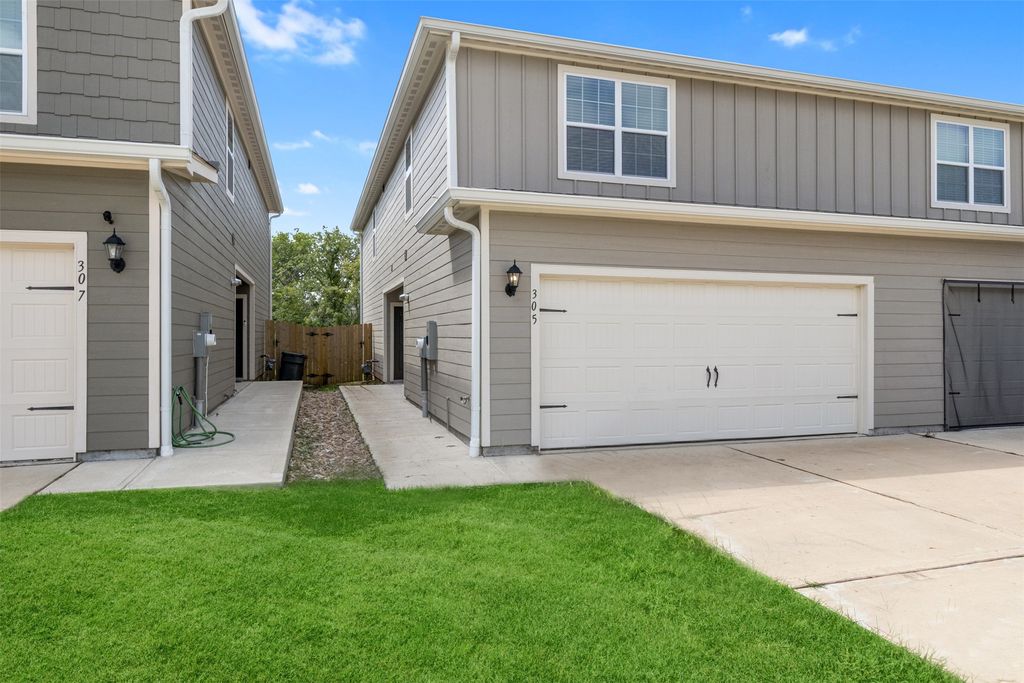 305 Marsh Lane, Princeton, TX 75407