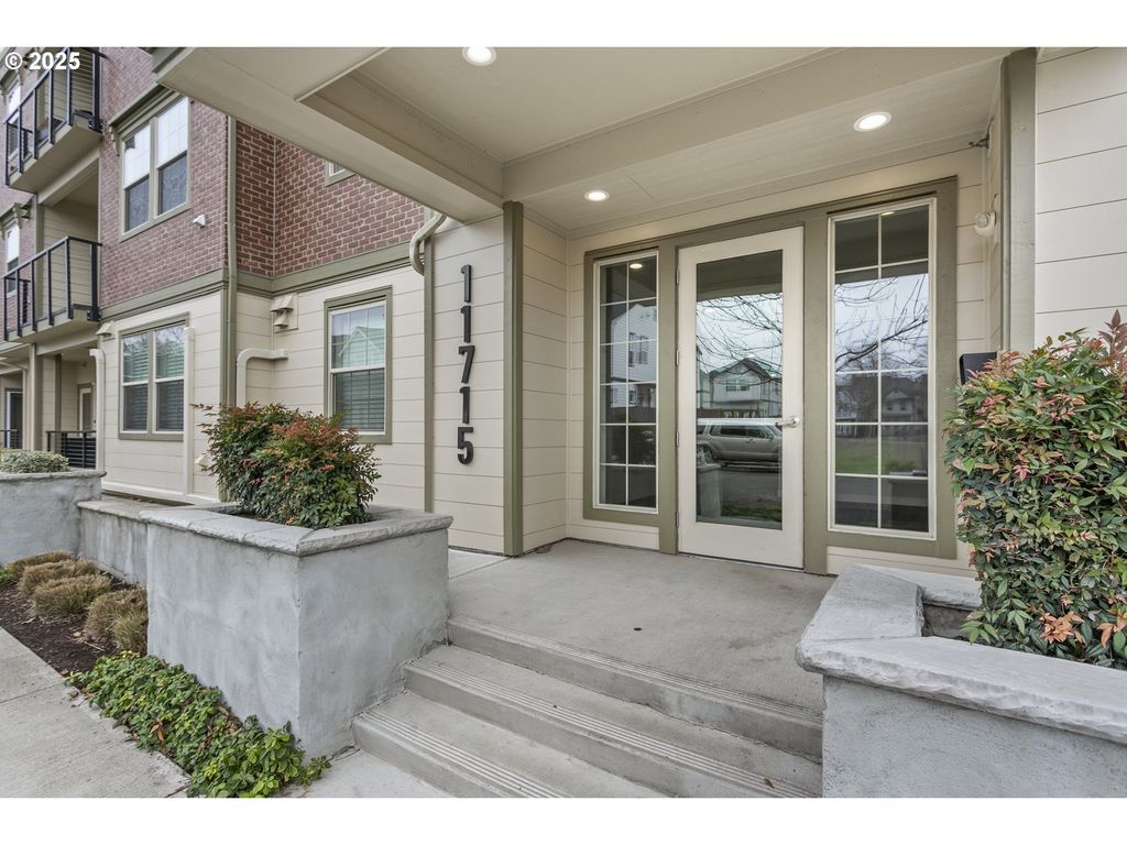 11715 Sw VALENCIA Ln 202, Wilsonville, OR 97070