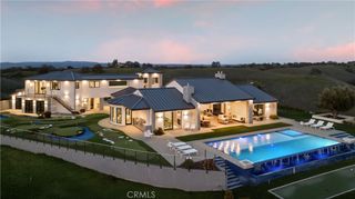 888 Camino Vina, Paso Robles, CA 93446