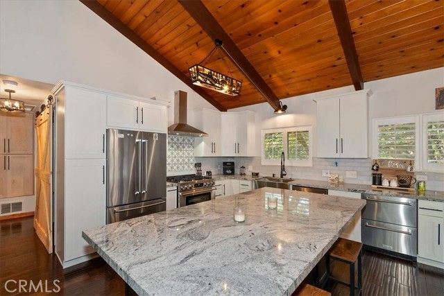 370 Weisshorn, Crestline, CA 92325