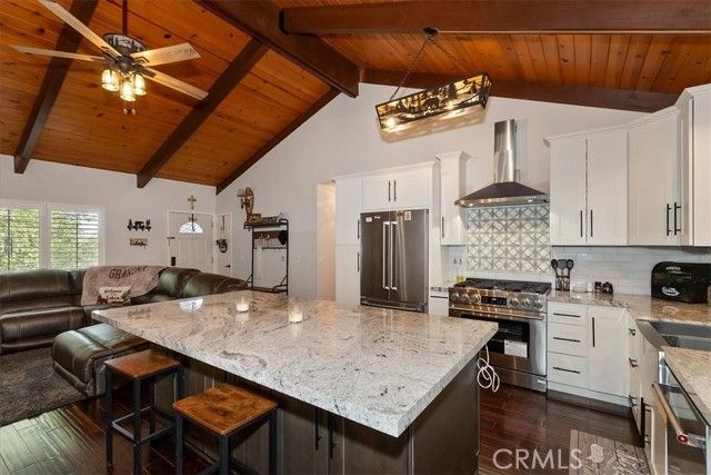 370 Weisshorn, Crestline, CA 92325