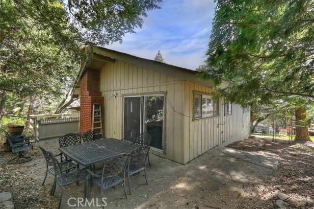370 Weisshorn, Crestline, CA 92325
