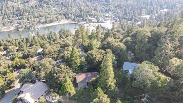 370 Weisshorn, Crestline, CA 92325