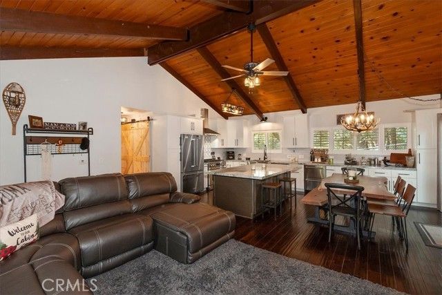 370 Weisshorn, Crestline, CA 92325