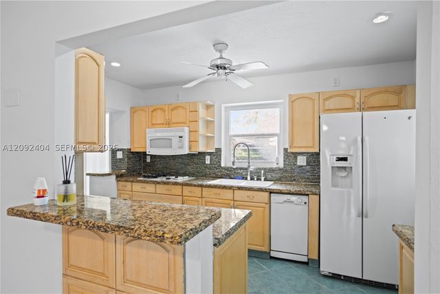 2530 Fillmore St, Hollywood, FL 33020