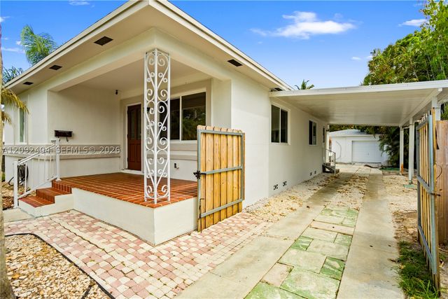 2530 Fillmore St, Hollywood, FL 33020