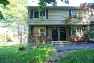 12 Picadilly Court, Manchester, NH 03104