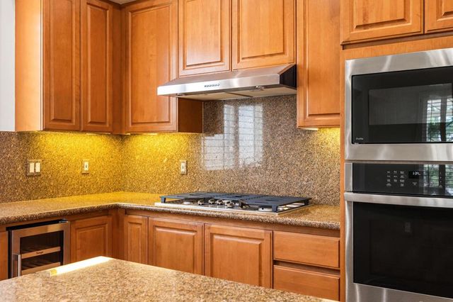 450 Gold Canyon Drive, Palm Desert, CA 92211