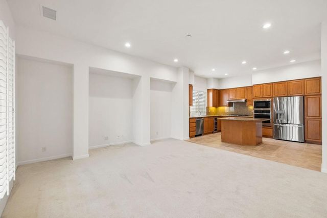 450 Gold Canyon Drive, Palm Desert, CA 92211