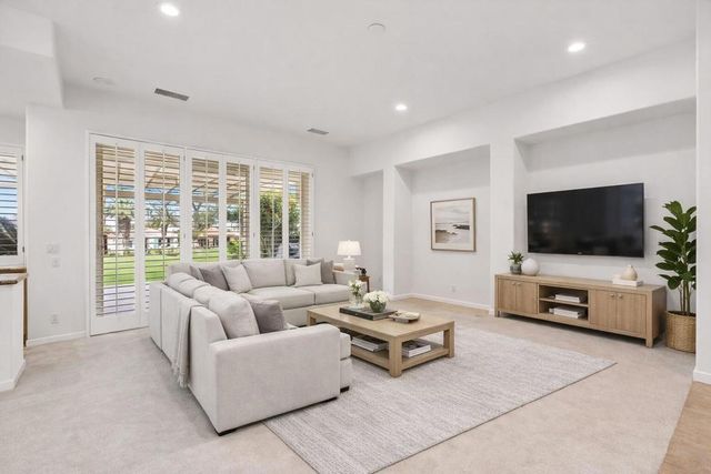 450 Gold Canyon Drive, Palm Desert, CA 92211