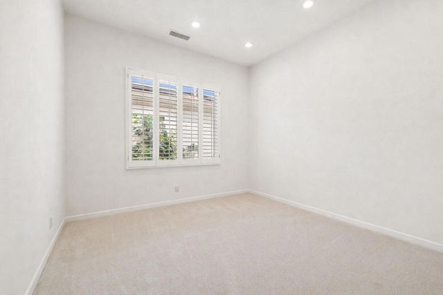 450 Gold Canyon Drive, Palm Desert, CA 92211