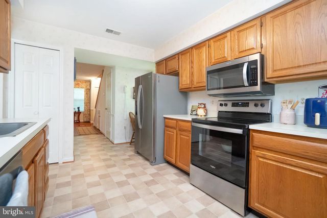 4865 SALTWATER DR, Dumfries, VA 22025