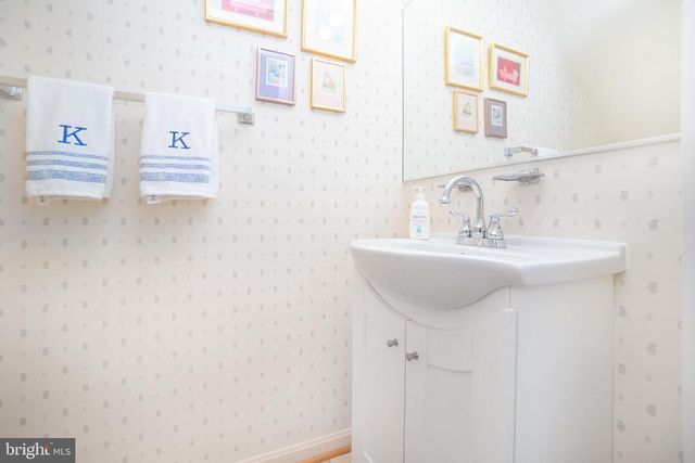 4865 SALTWATER DR, Dumfries, VA 22025