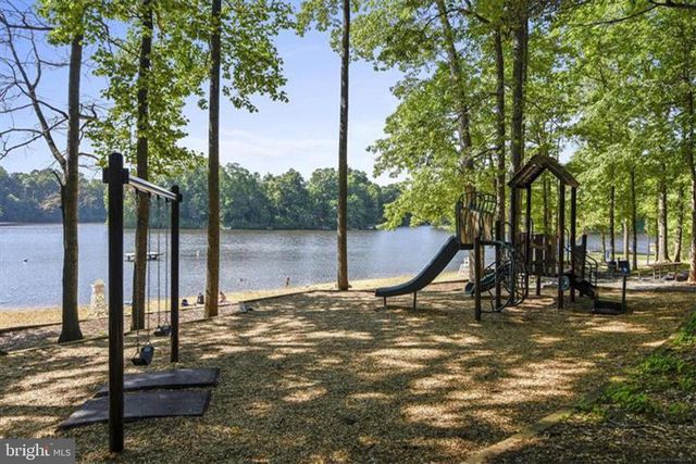 4865 SALTWATER DR, Dumfries, VA 22025