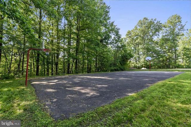 4865 SALTWATER DR, Dumfries, VA 22025