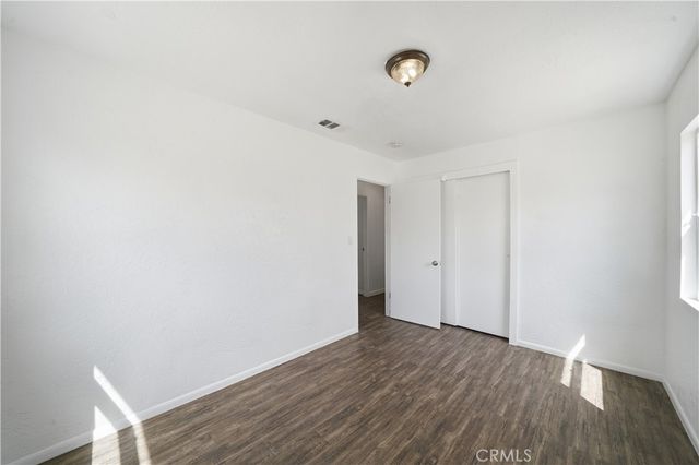 9047 10th, Hesperia, CA 92345