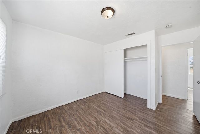 9047 10th, Hesperia, CA 92345