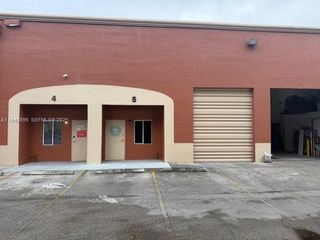 2285 W 80th St A-5, Hialeah, FL 33016