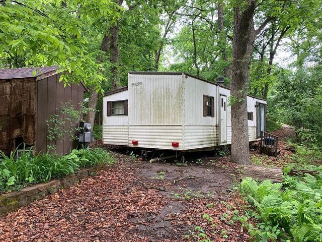 221 Skyway Drive, Edgerton, WI 53534