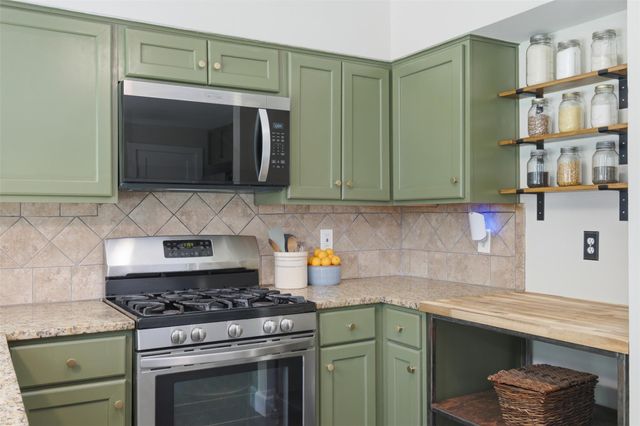 5307 King Henry DR, Austin, TX 78724